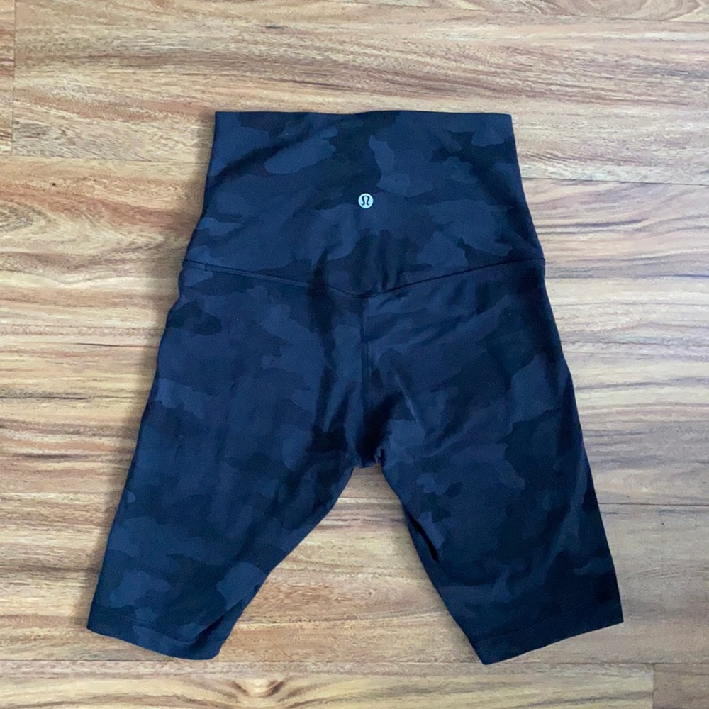 Lululemon biker shorts camo